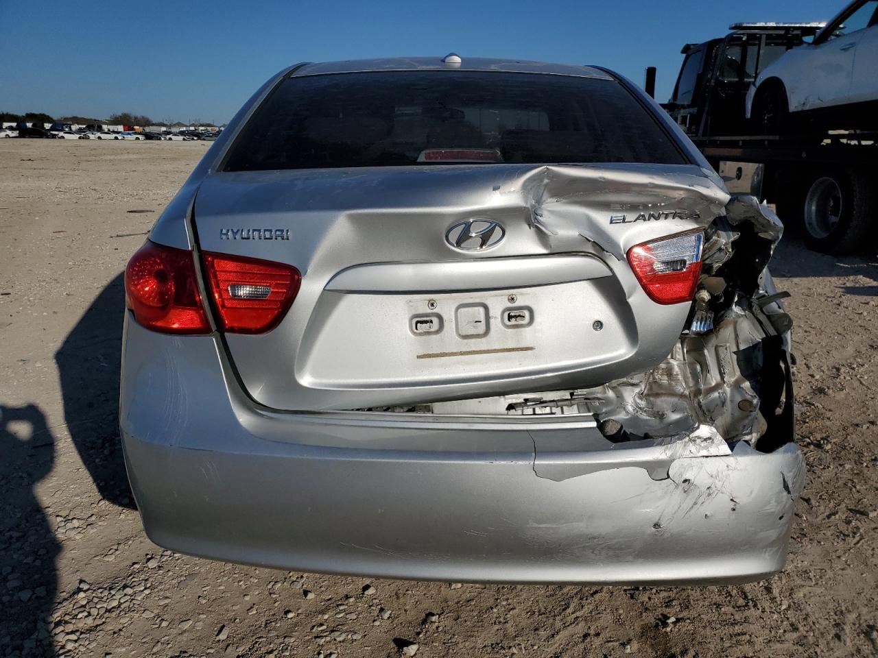2009 Hyundai Elantra - Image 6