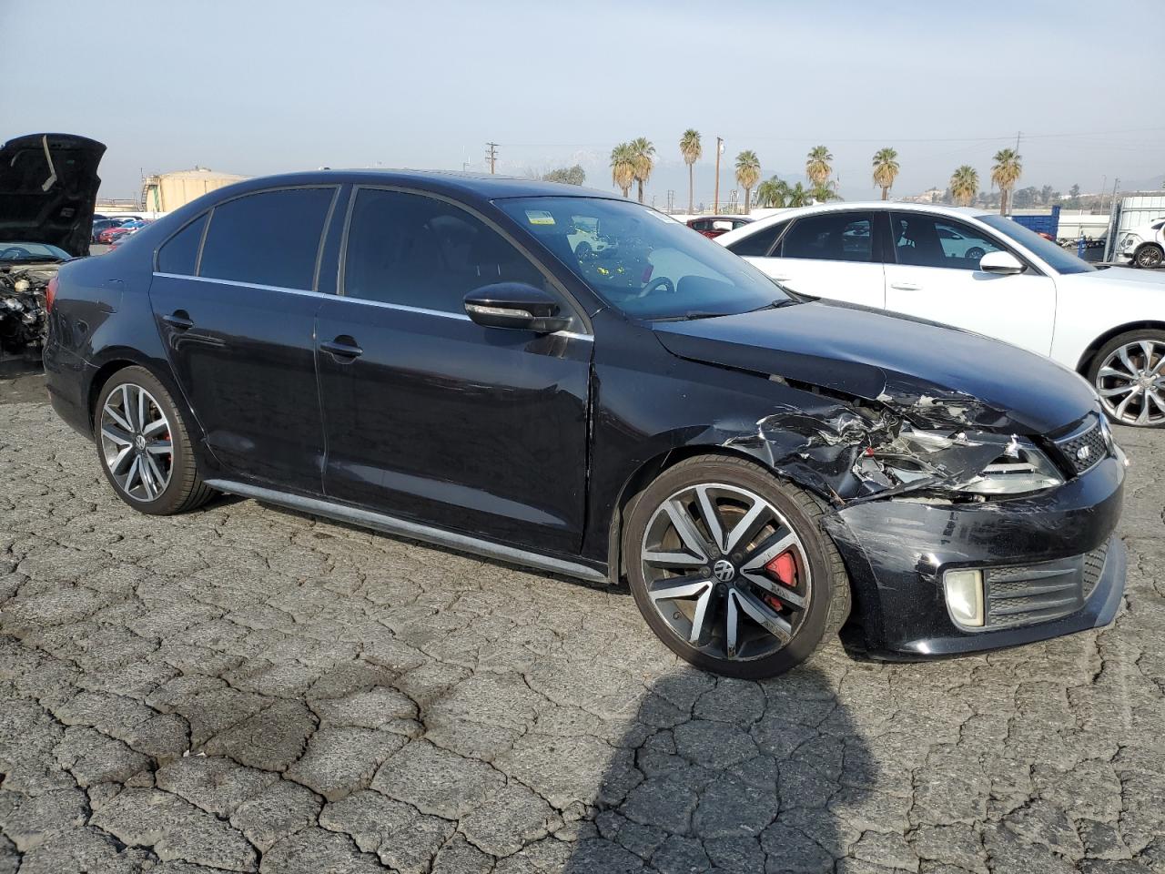 2014 Volkswagen Jetta - Image 4