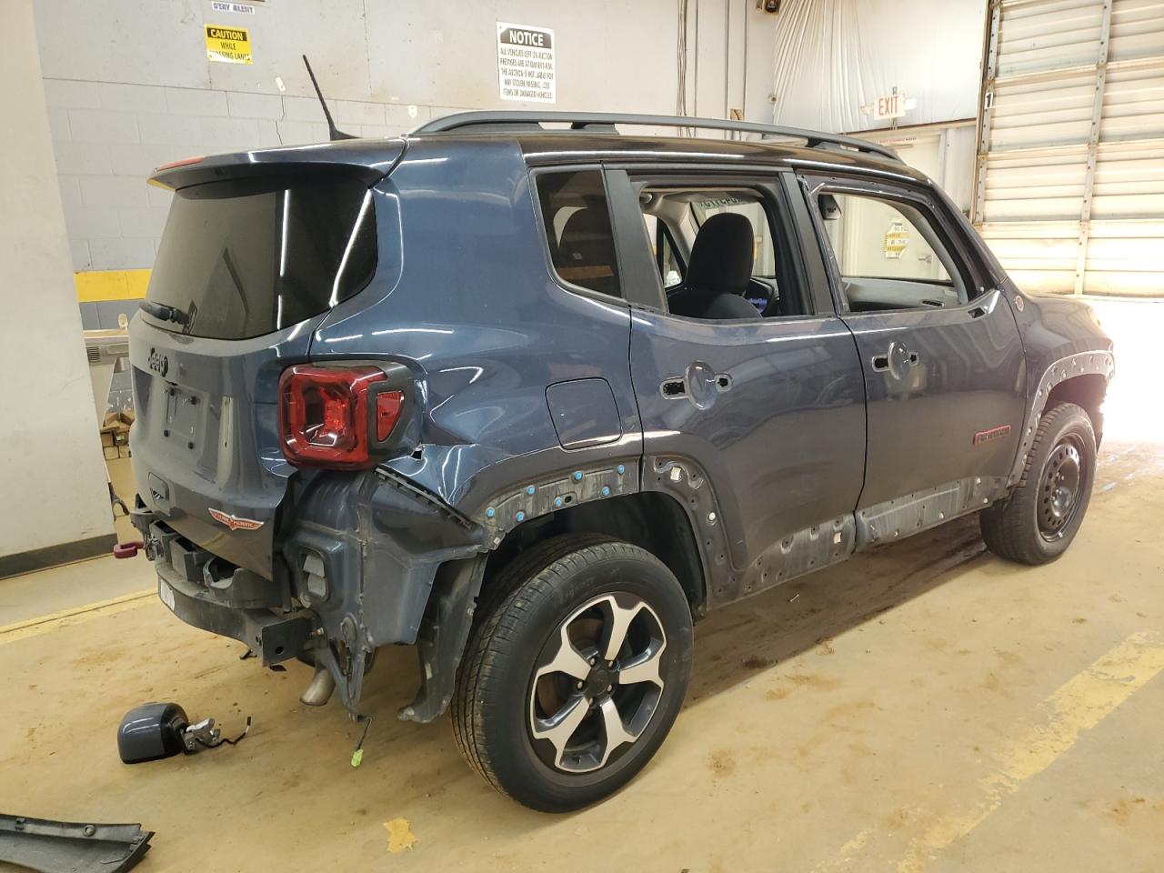 2020 Jeep Renegade - Image 3