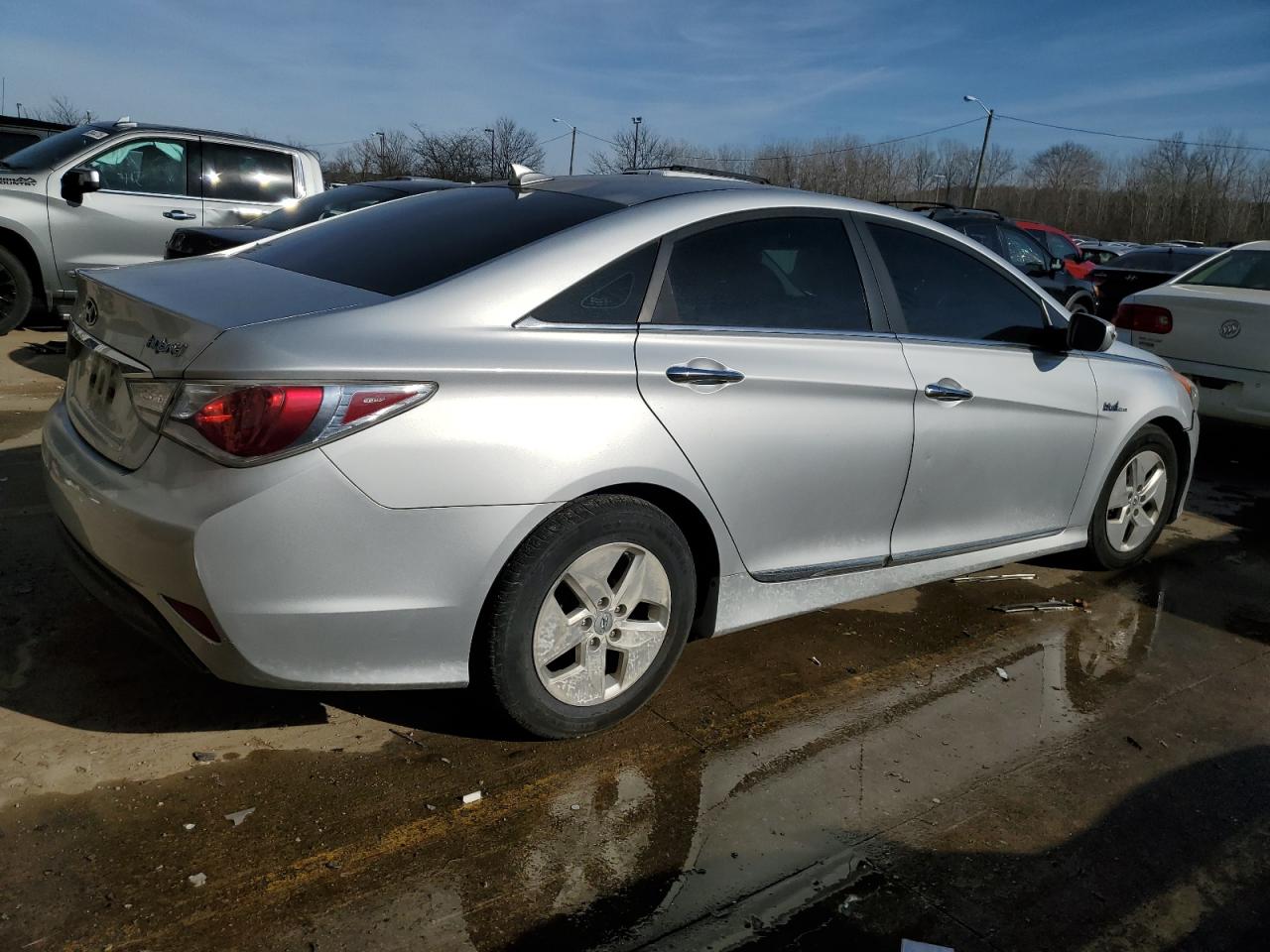 2012 Hyundai Sonata - Image 3