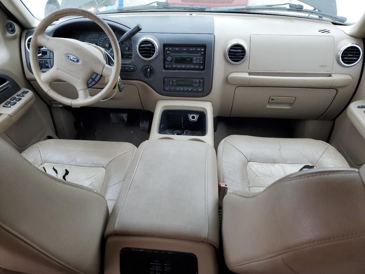 2003 Ford Expedition - Image 8