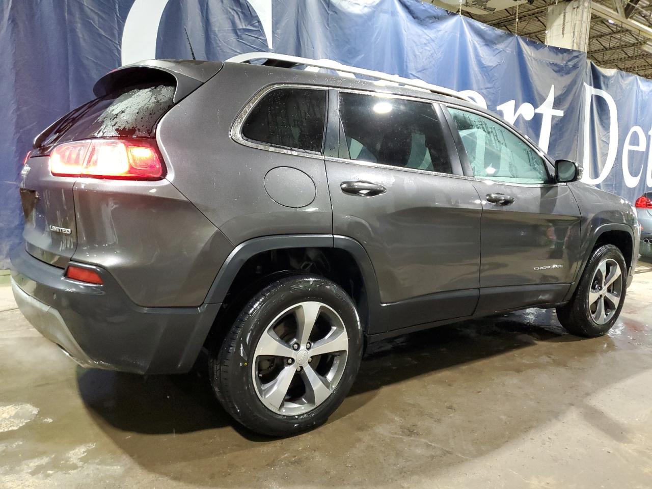 2020 Jeep Grand Cherokee - Image 3