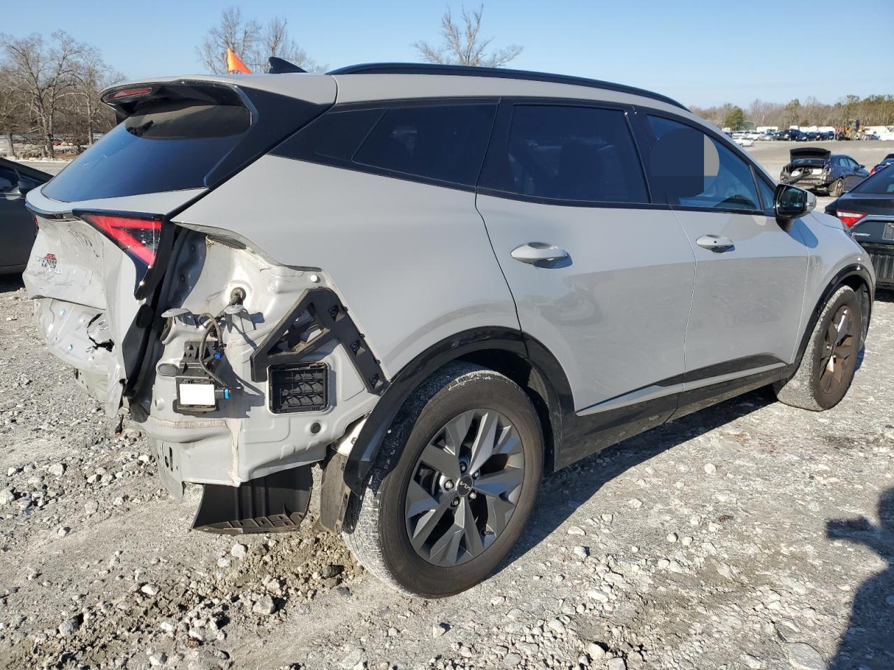 2023 Kia Sportage - Image 3