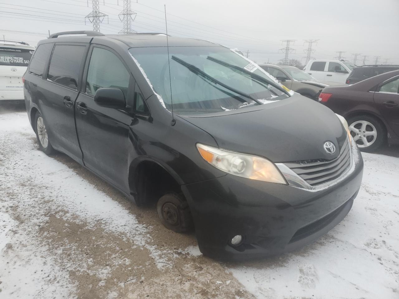 2011 Toyota Sienna - Image 4