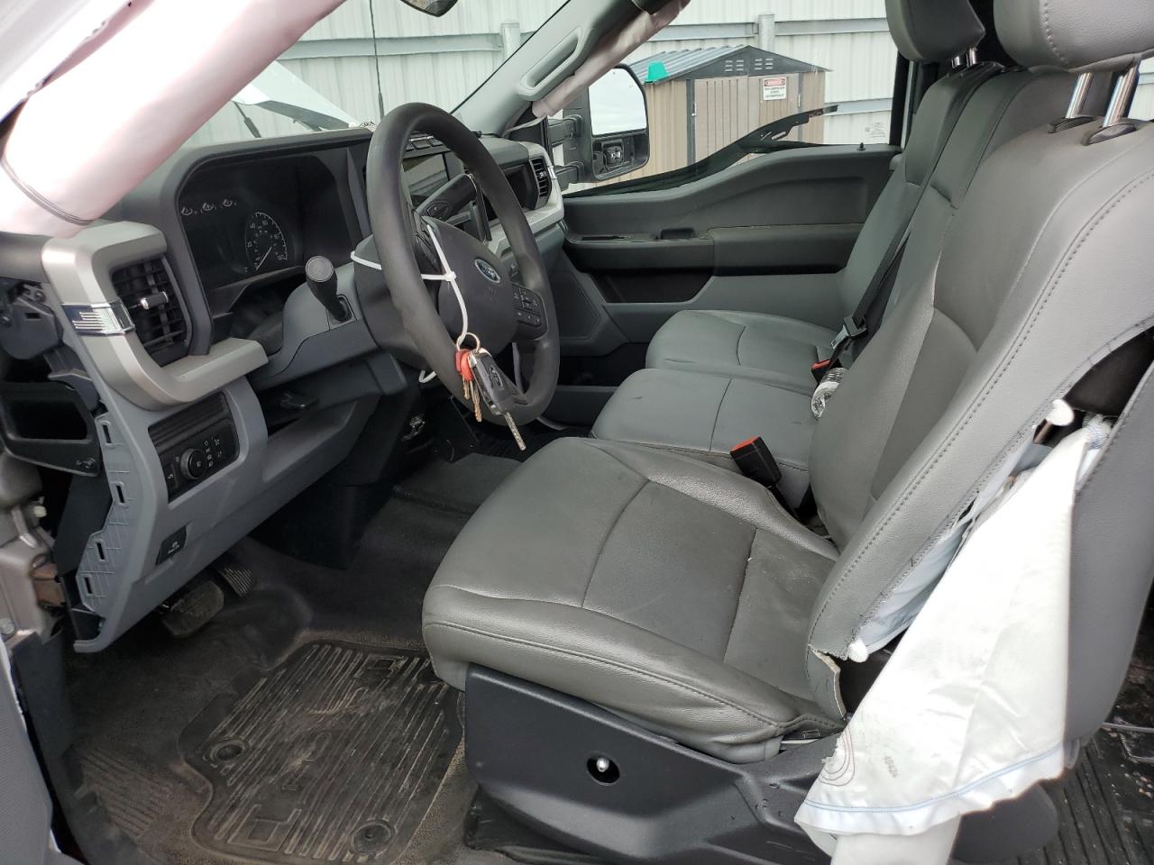 2023 Ford F250 - Image 7