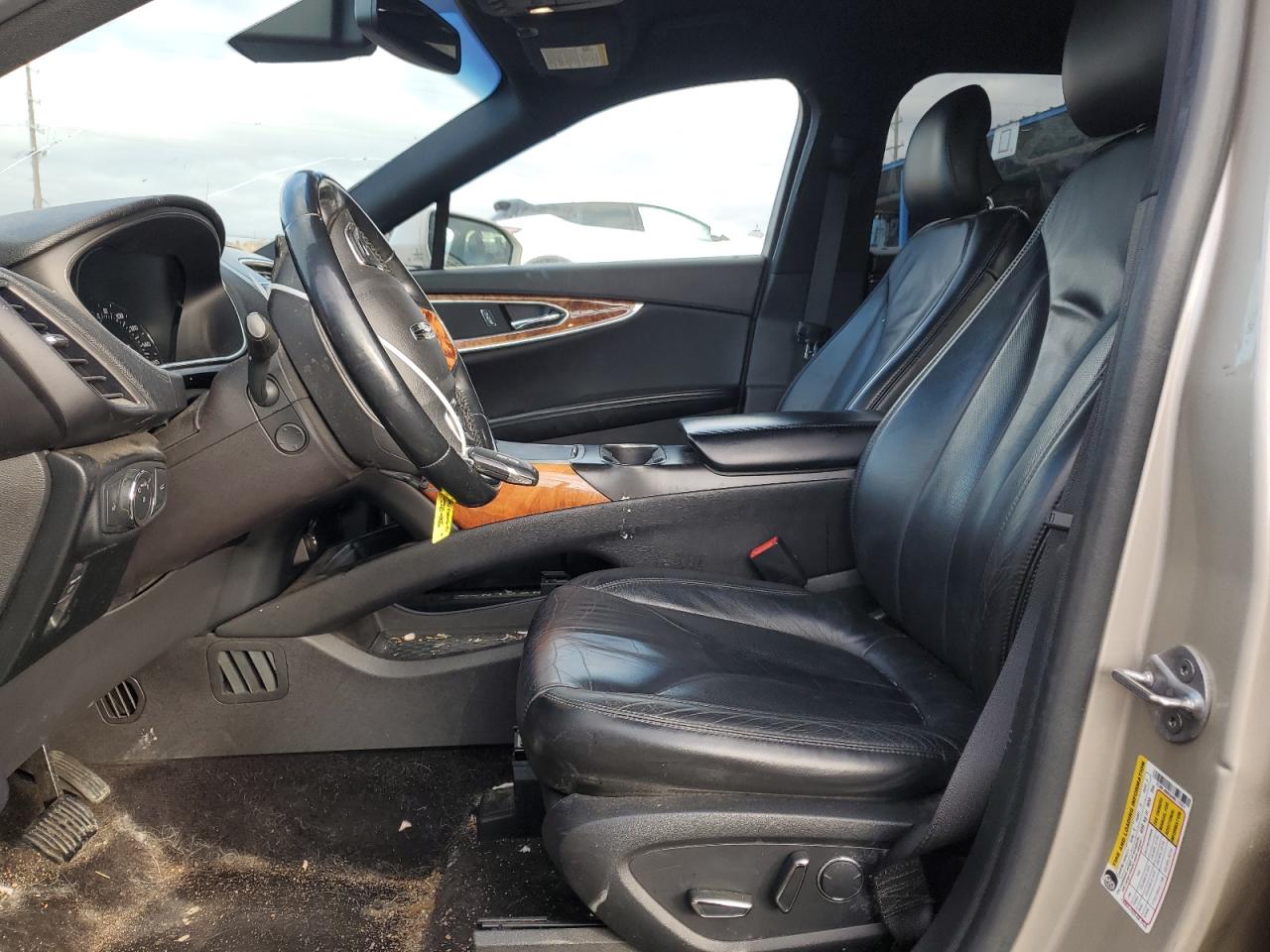 2017 Lincoln MKX - Image 7
