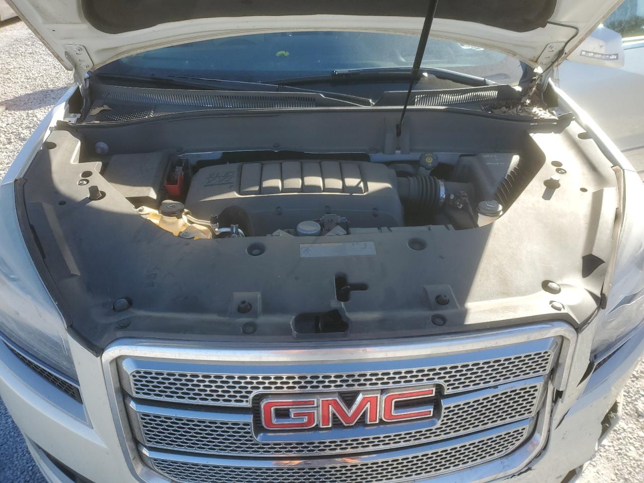 2014 GMC Acadia - Image 14