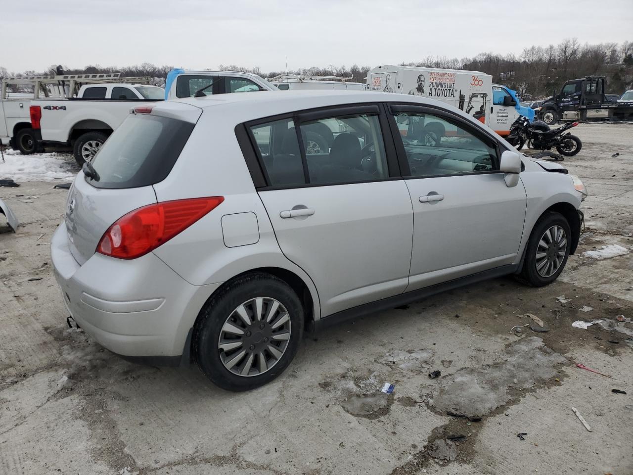 2009 Nissan Versa - Image 3