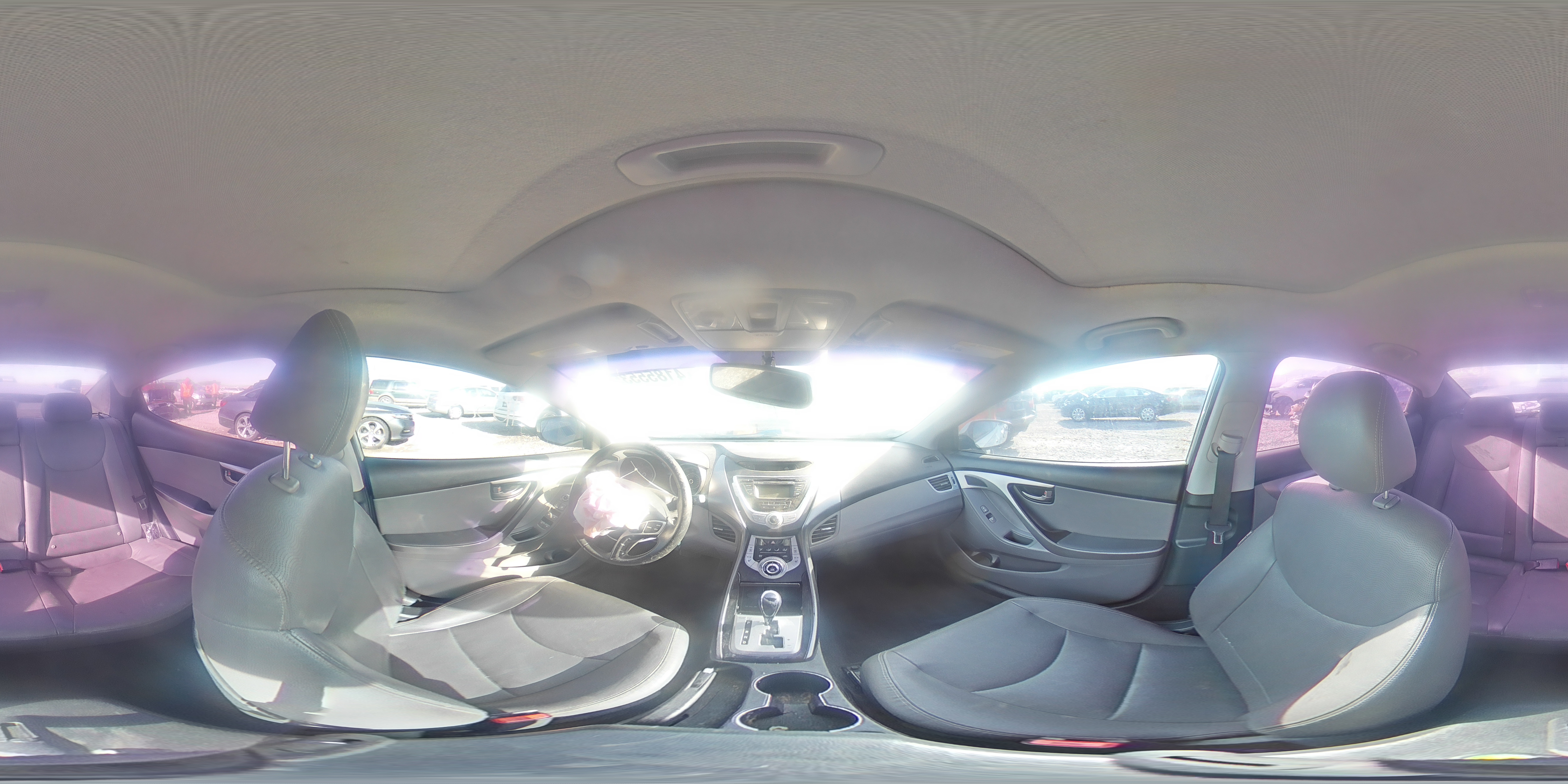 2012 Hyundai Elantra - Image 14