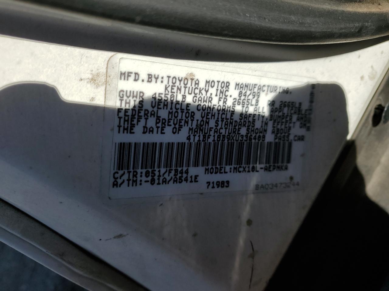 1999 Toyota Avalon - Image 14