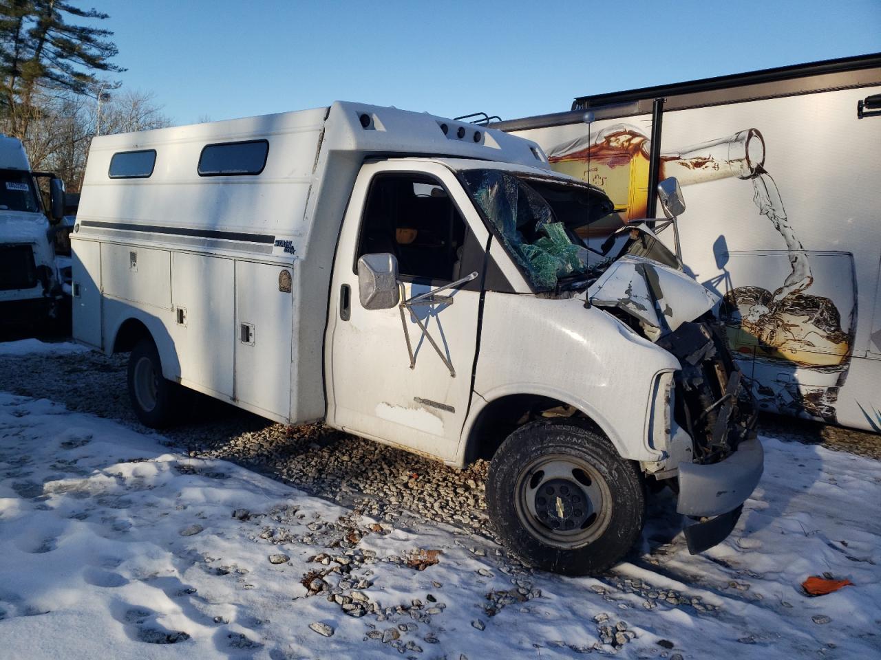 2002 Chevrolet Express - Image 4