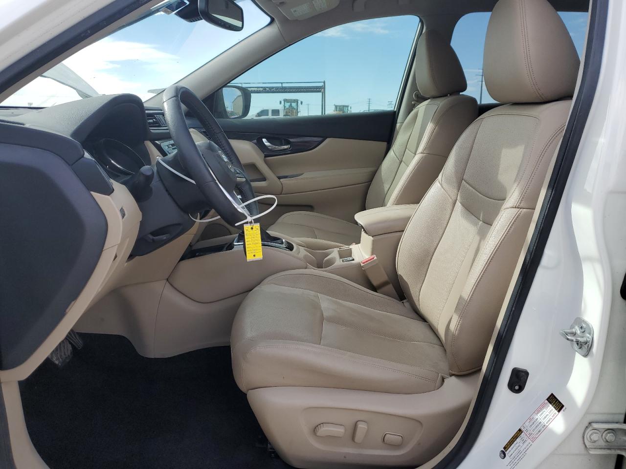 2020 Nissan Rogue - Image 7