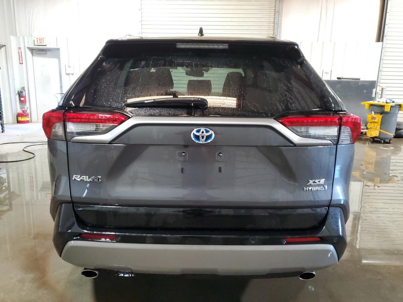 2022 Toyota RAV 4 - Image 6