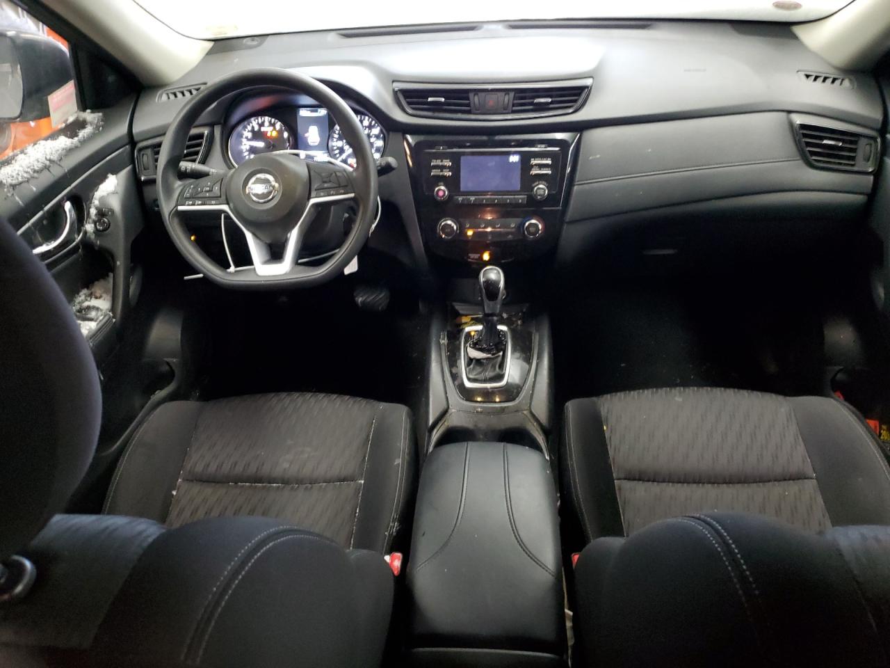 2017 Nissan Rogue - Image 8