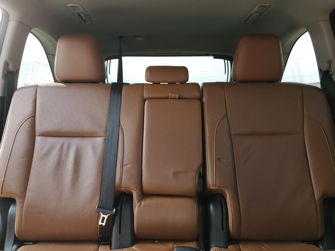 2018 Toyota Highlander - Image 10