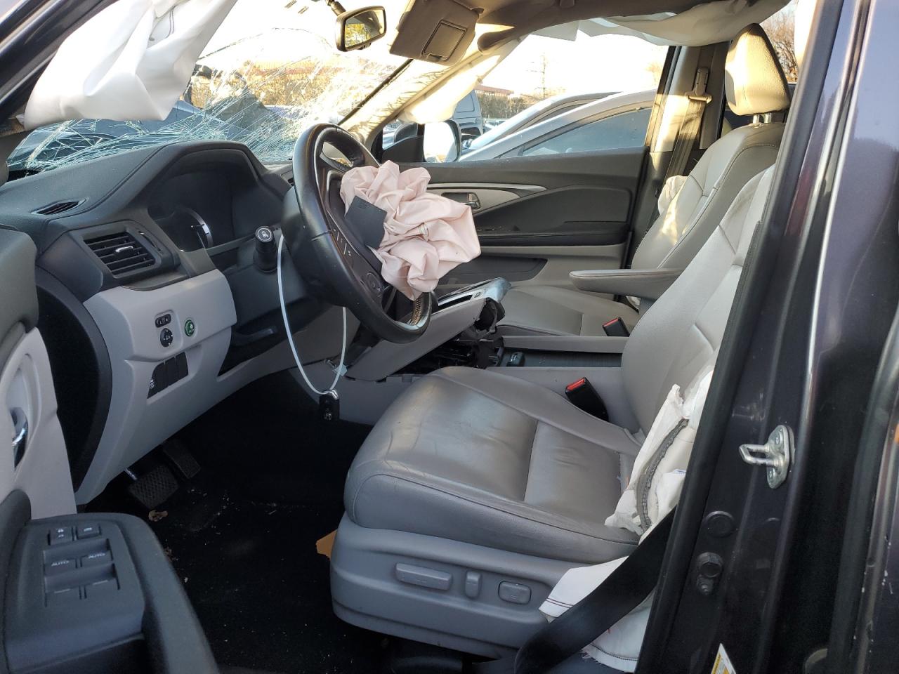 5FNYF6H52JB014389 HONDA PILOT 2018