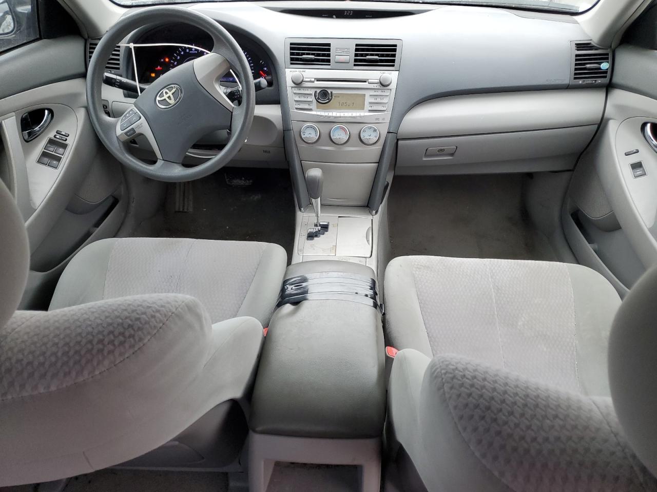 2011 Toyota Camry - Image 8