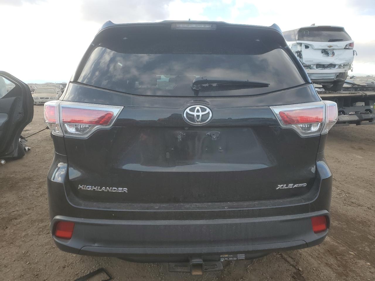 2014 Toyota Highlander - Image 6