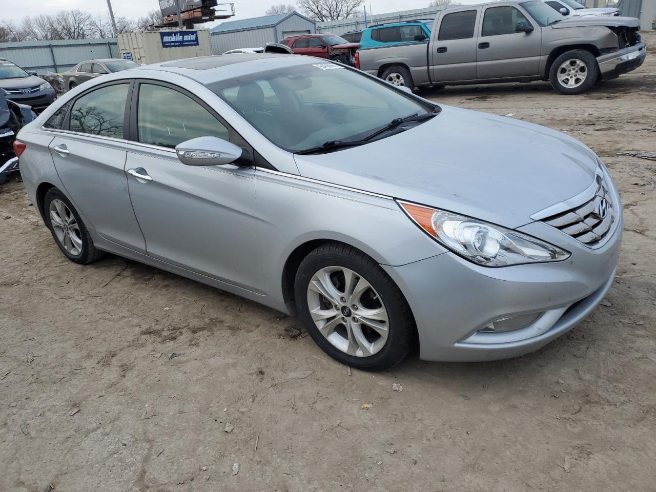 2011 Hyundai Sonata - Image 4