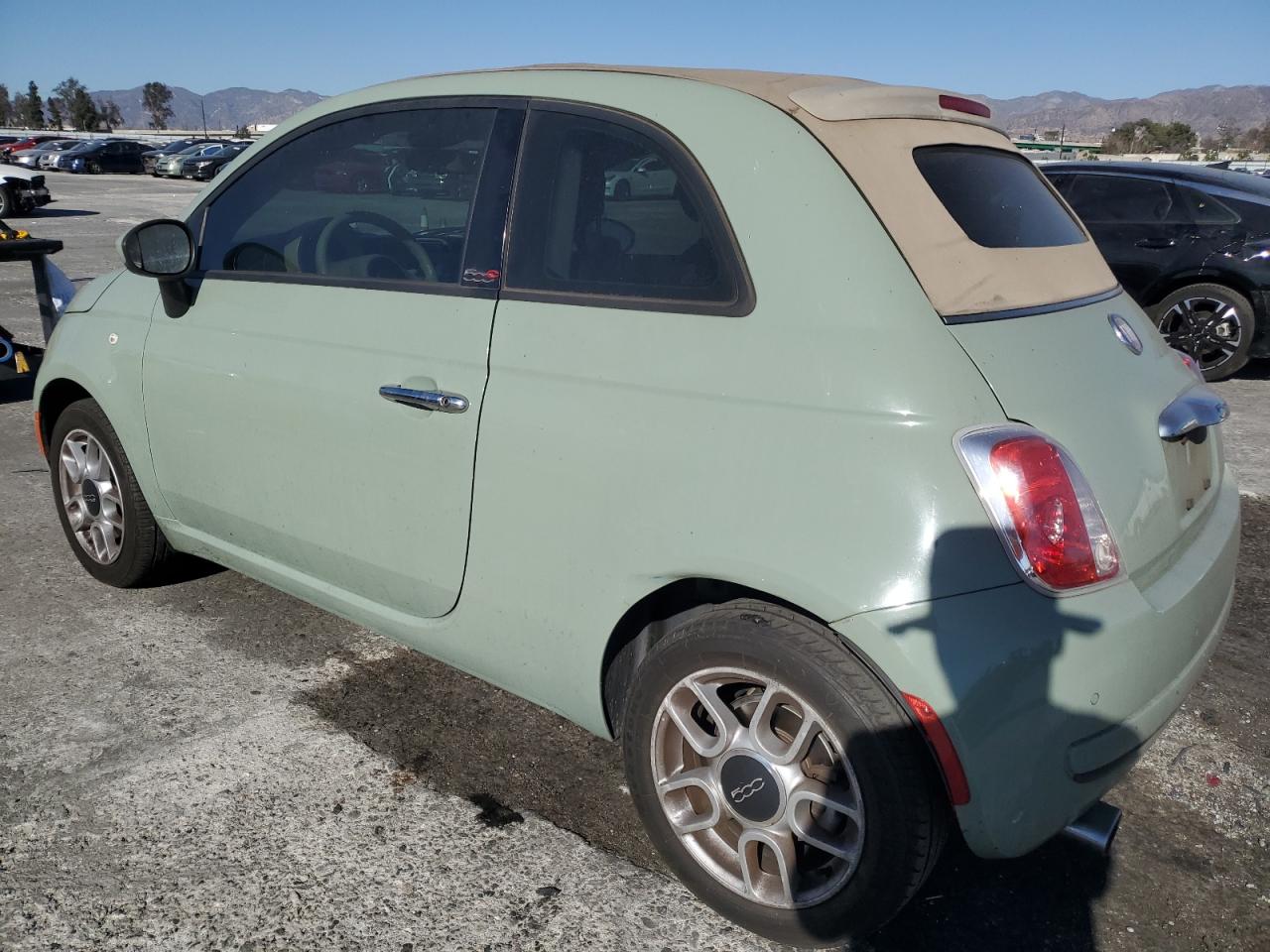 VIN 3C3CFFDRXFT507785 2015 FIAT 500 no.2