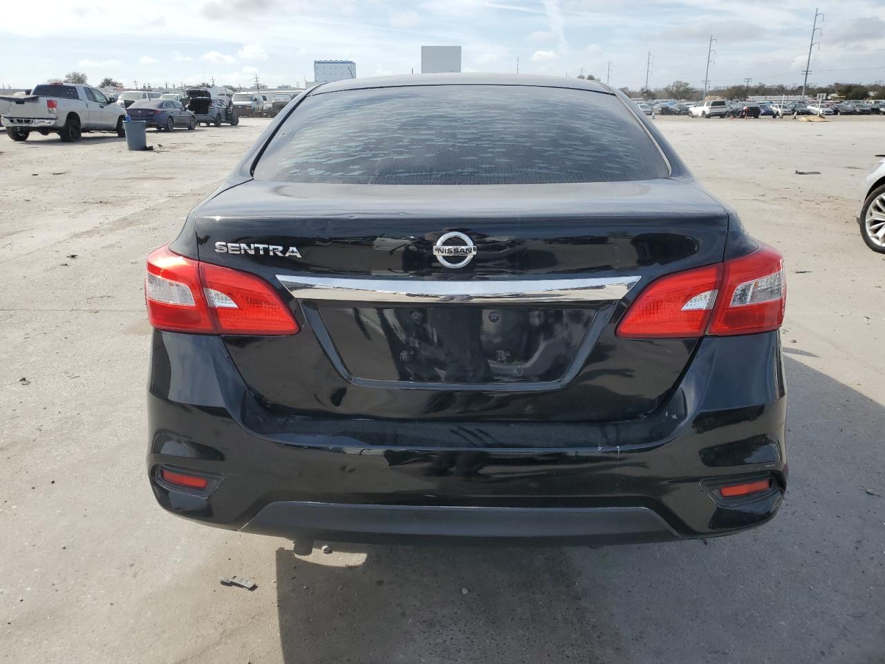 2017 Nissan Sentra - Image 6