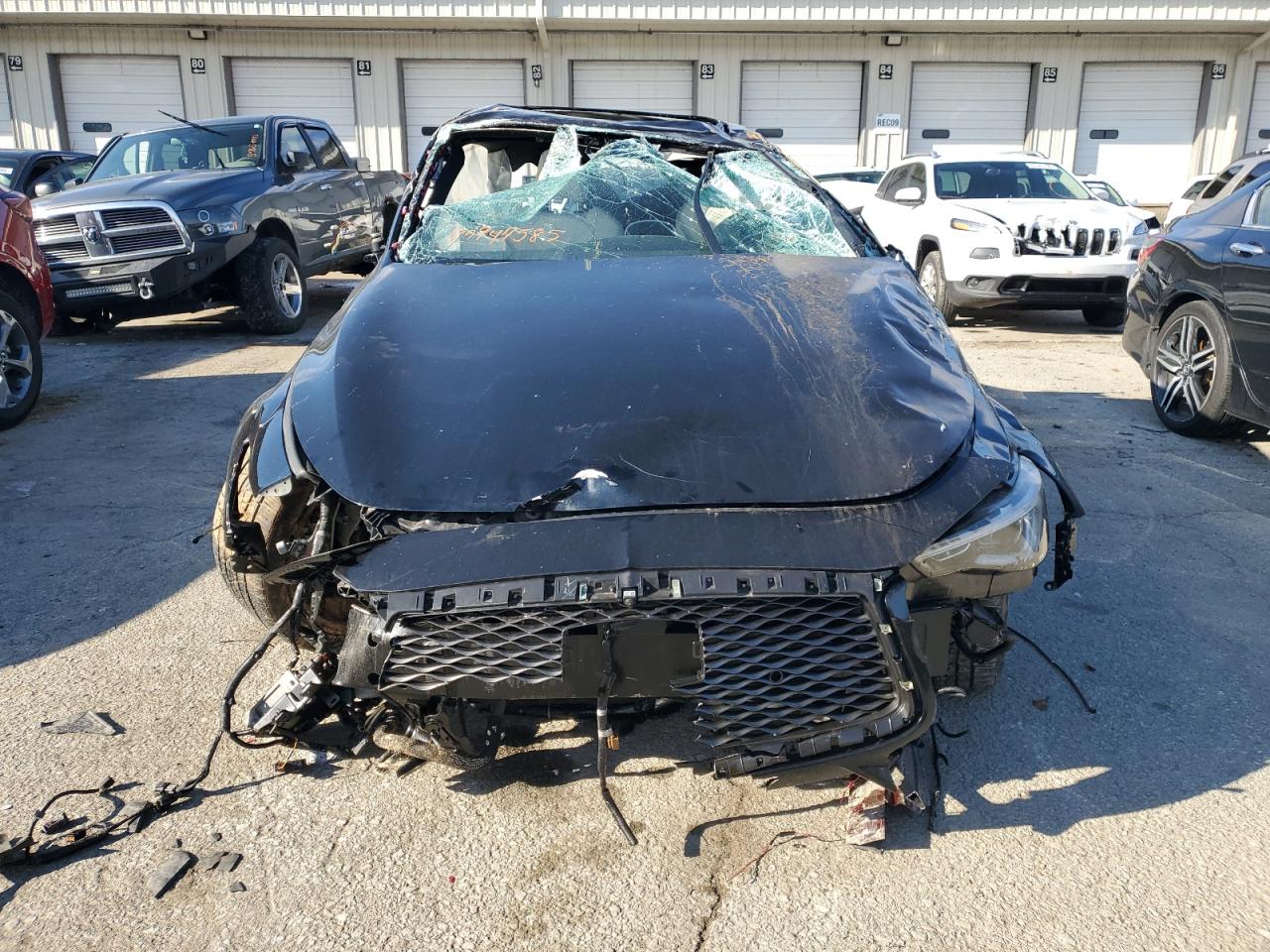 2017 Infiniti Q60 - Image 5