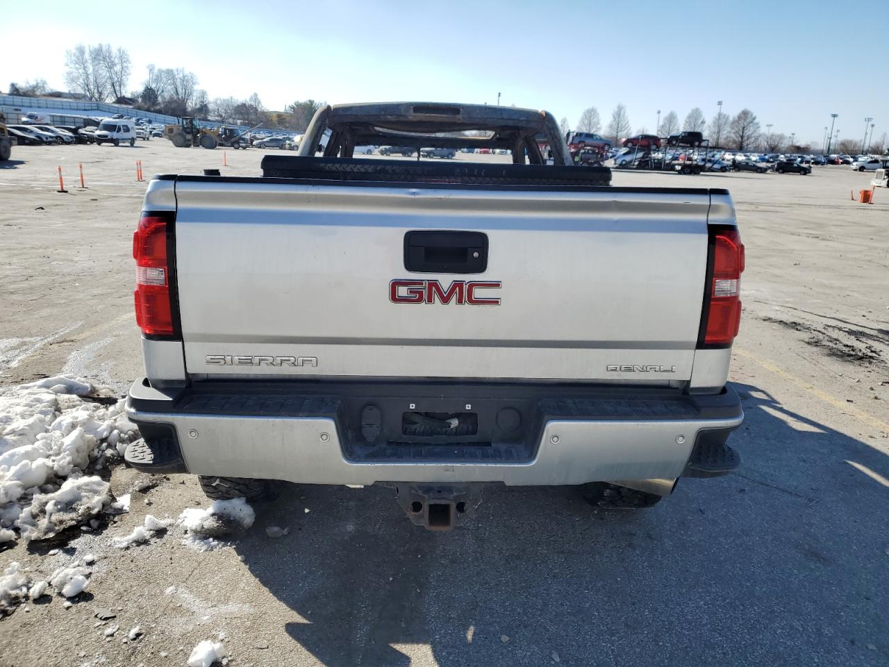 2018 GMC Sierra - Image 6
