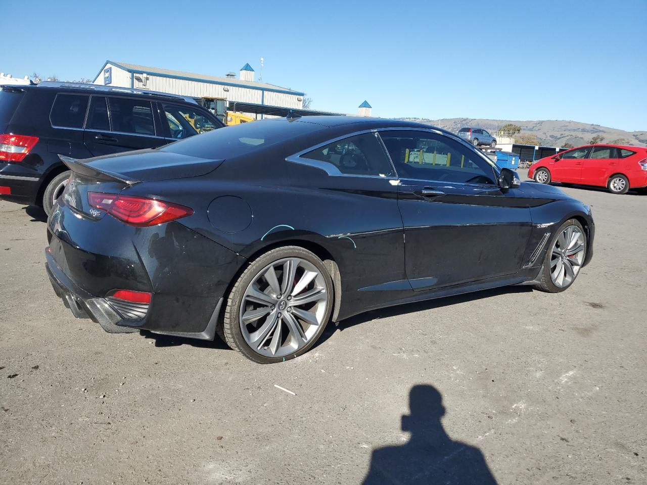 2018 Infiniti Q60 - Image 3