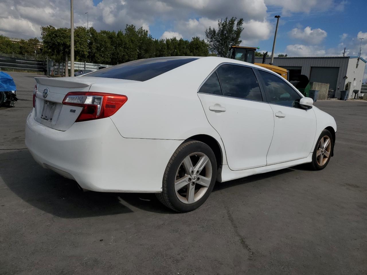 VIN 4T1BF1FK7DU654574 2013 TOYOTA CAMRY no.3