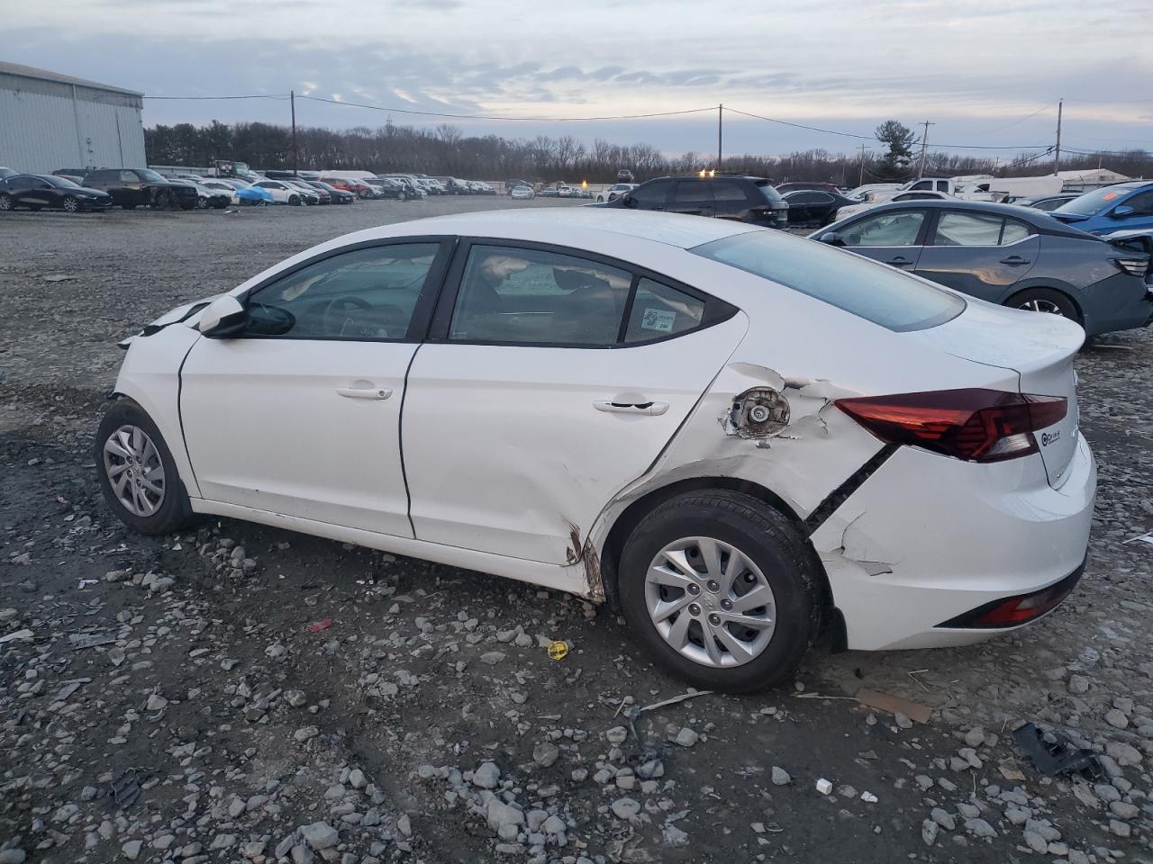 2020 Hyundai Elantra - Image 2