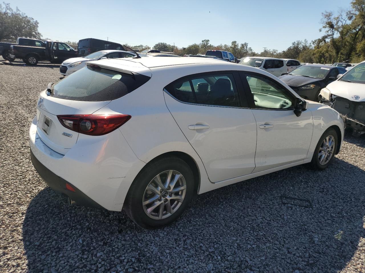 2015 Mazda 3 - Image 3