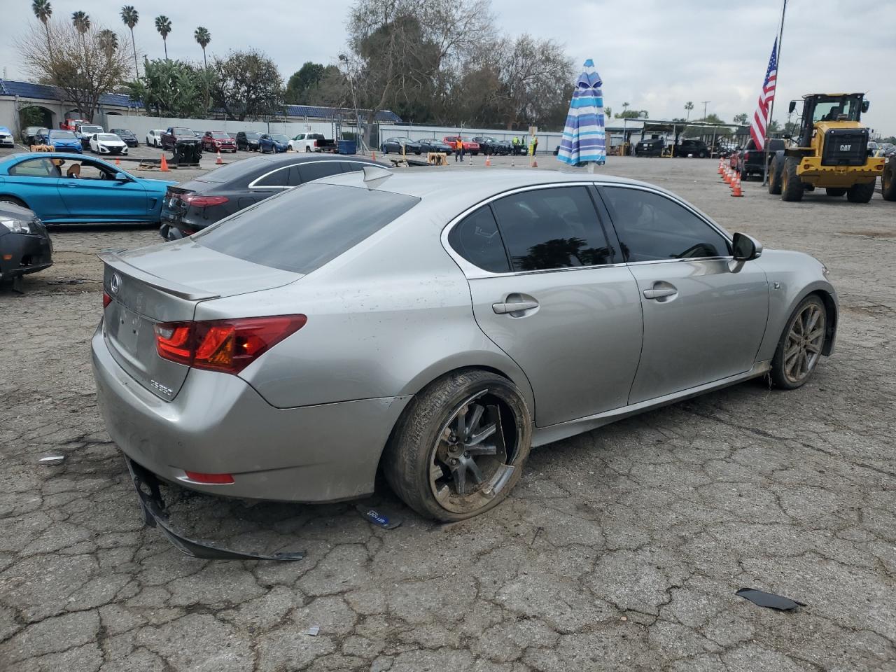 2015 Lexus GS - Image 3