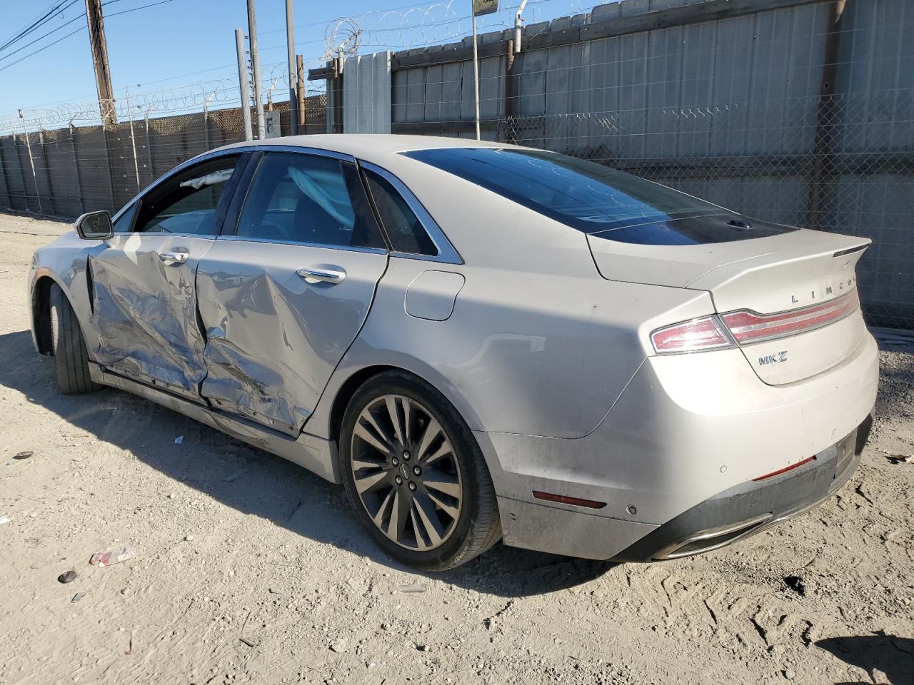 2019 Lincoln MKZ - Image 2