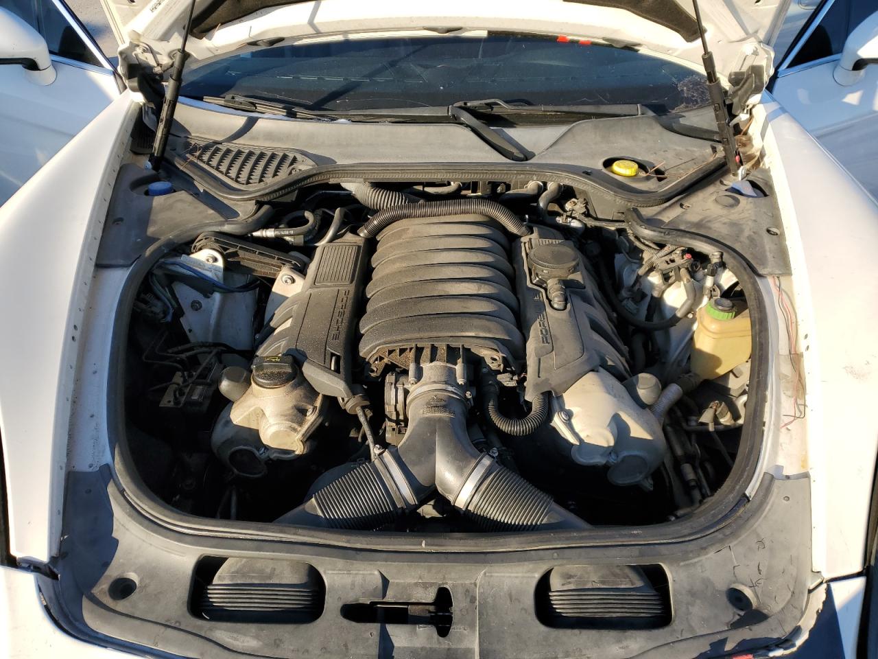 2010 Porsche Panamera - Image 11