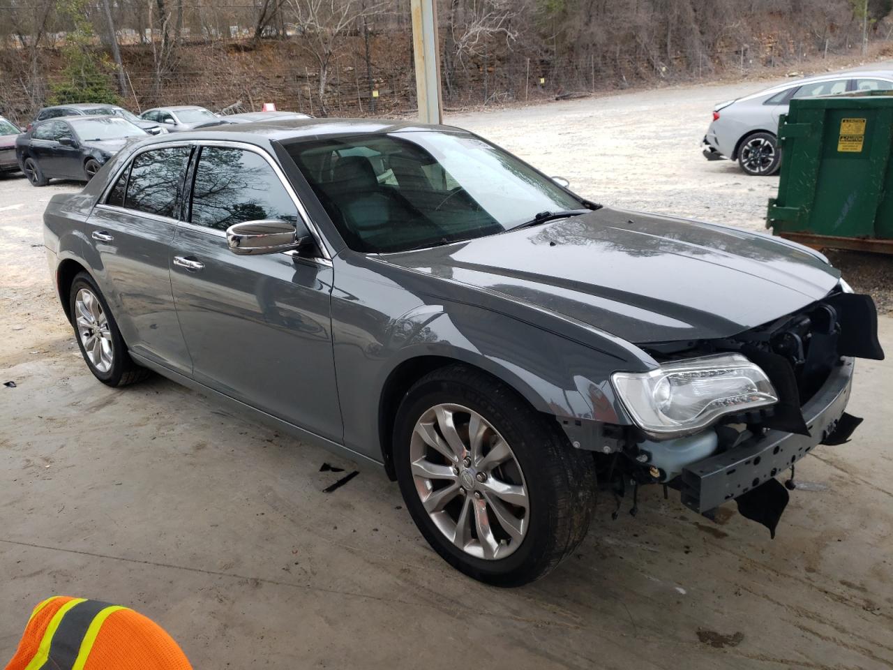 2018 Chrysler 300 - Image 4