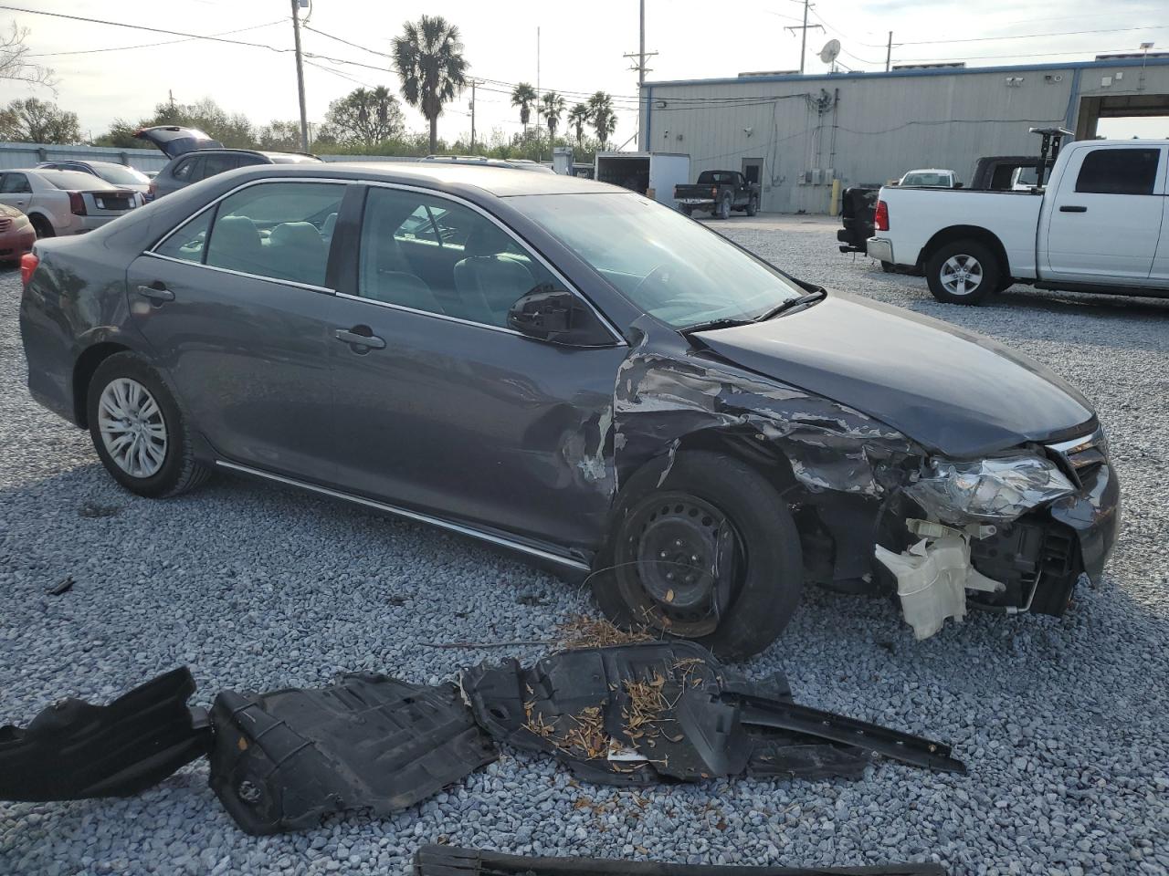 2014 Toyota Camry - Image 4