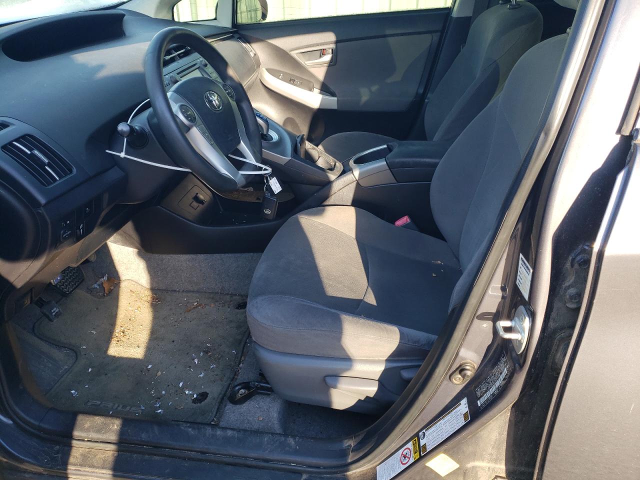 2012 Toyota Prius - Image 7
