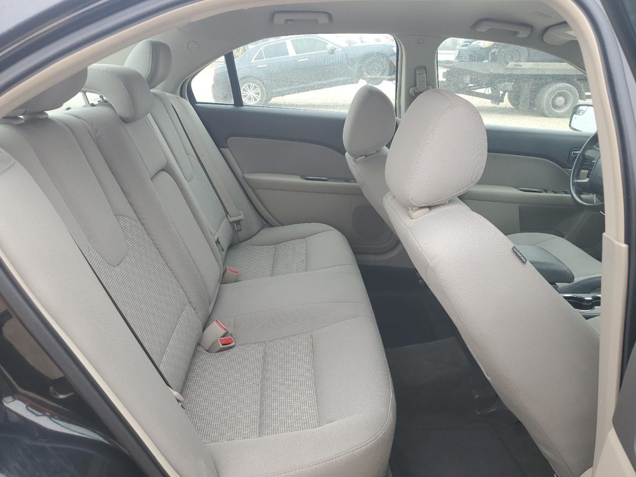 2011 Ford Fusion - Image 10
