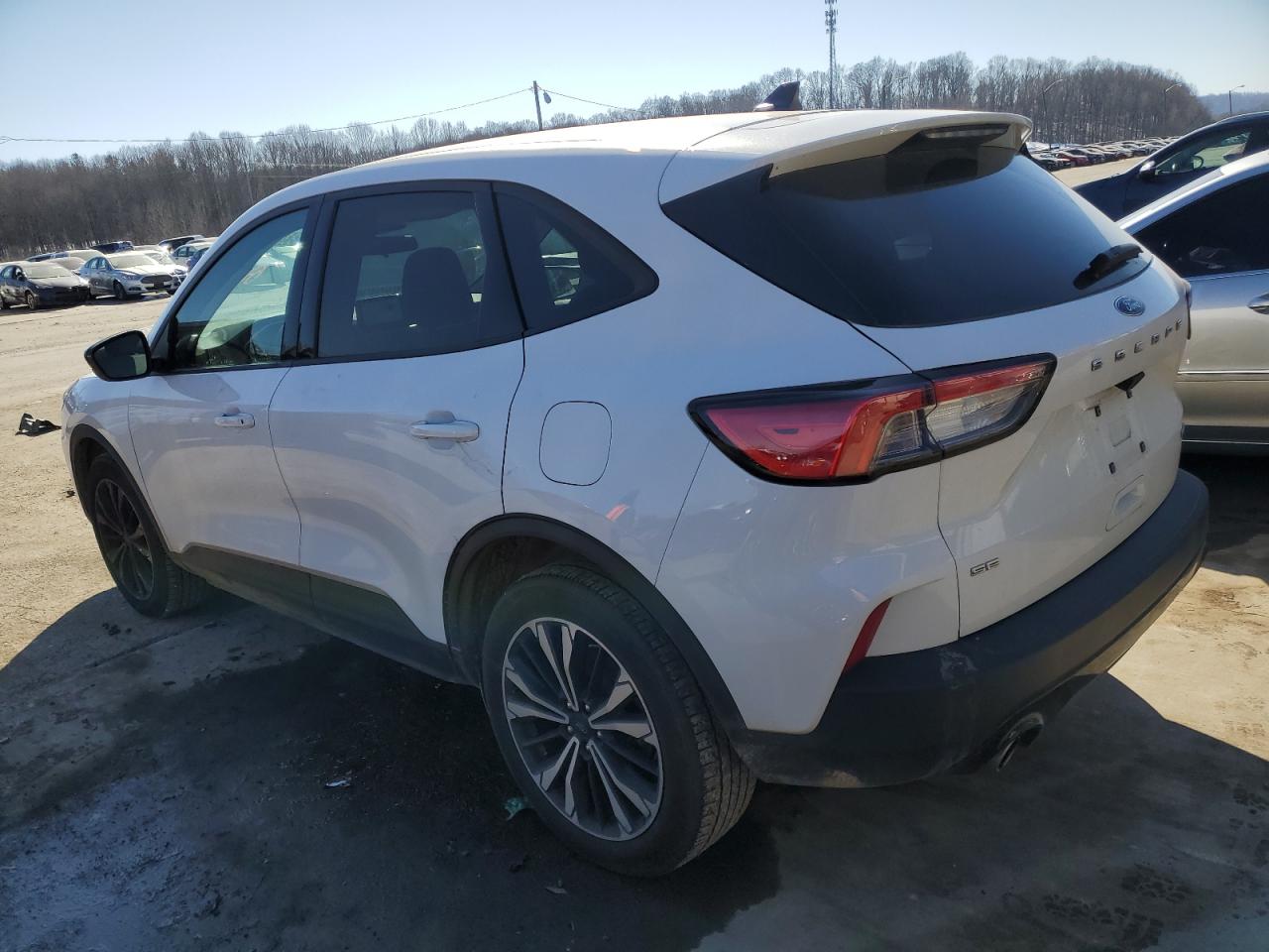 2022 Ford Escape - Image 2