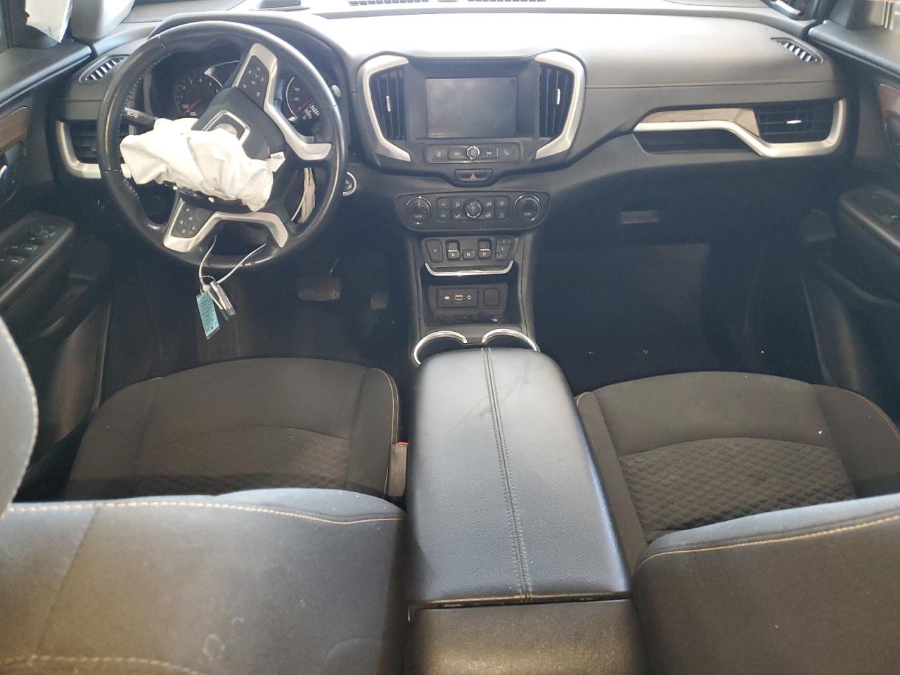 2021 GMC Terrain - Image 8