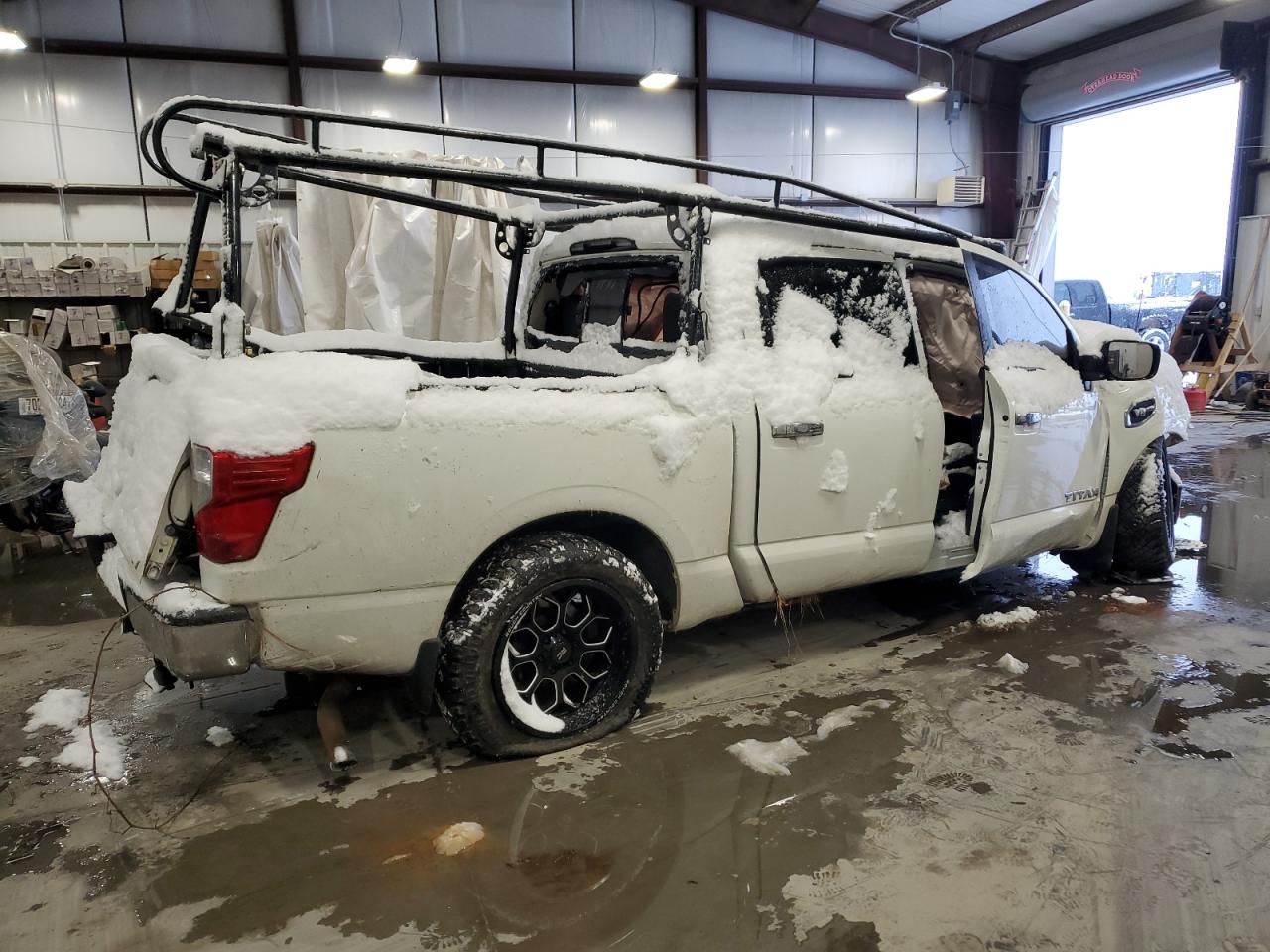 2017 Nissan Titan - Image 3