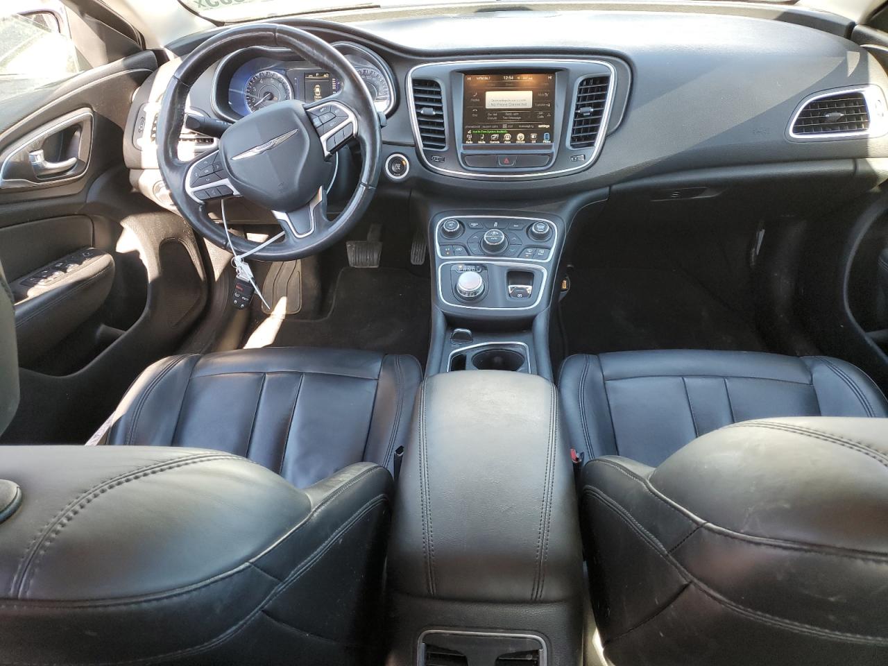 2016 Chrysler 200 - Image 8