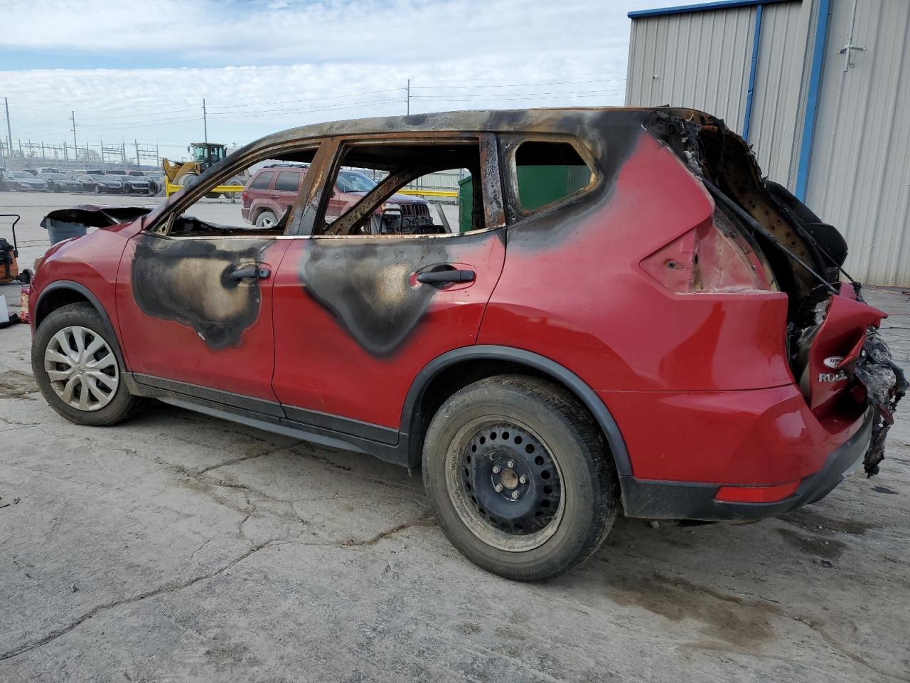 2017 Nissan Rogue - Image 2