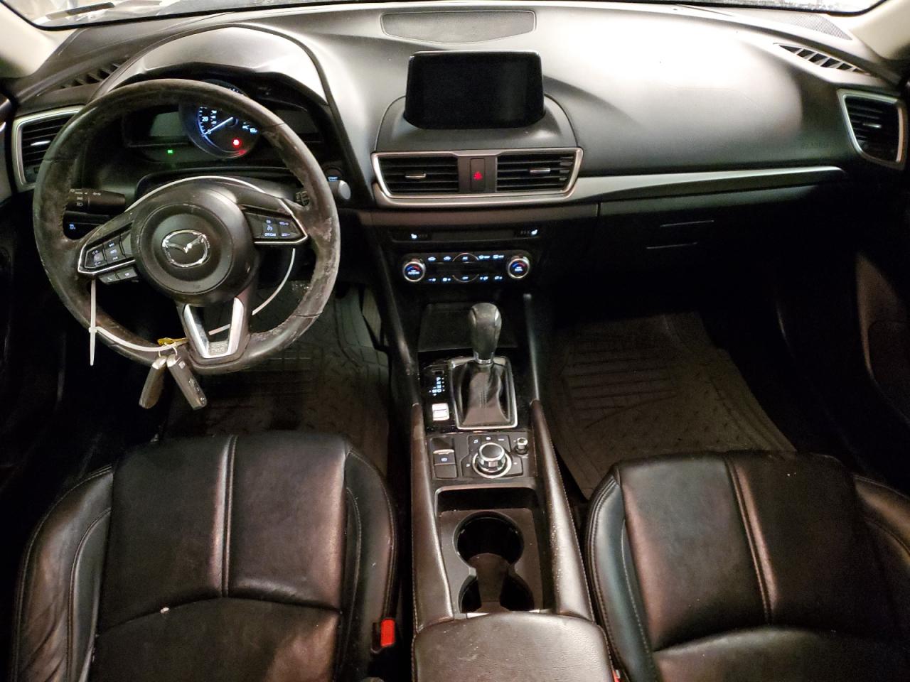 2018 Mazda 3 - Image 8