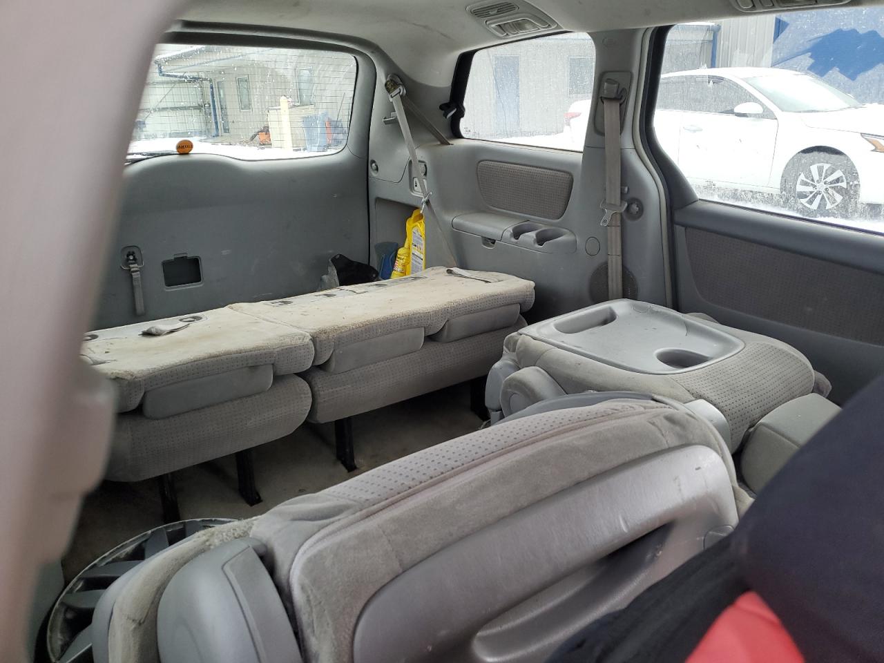 2006 Toyota Sienna - Image 11