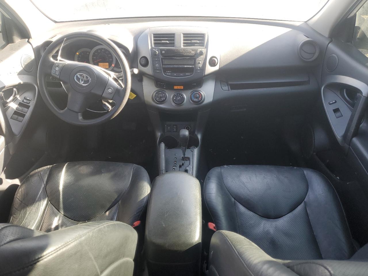 2011 Toyota RAV 4 - Image 8