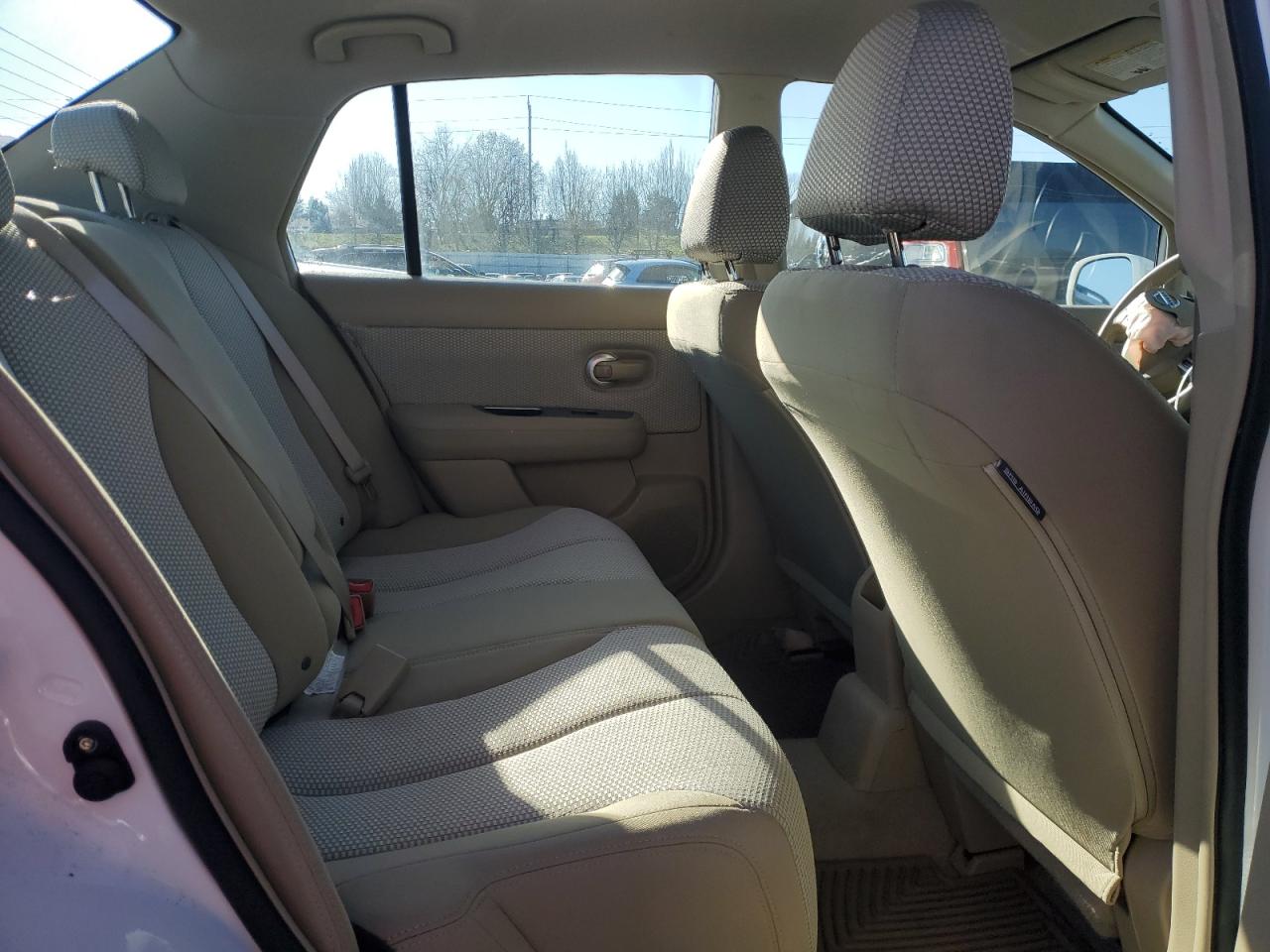 2008 Nissan Versa - Image 10