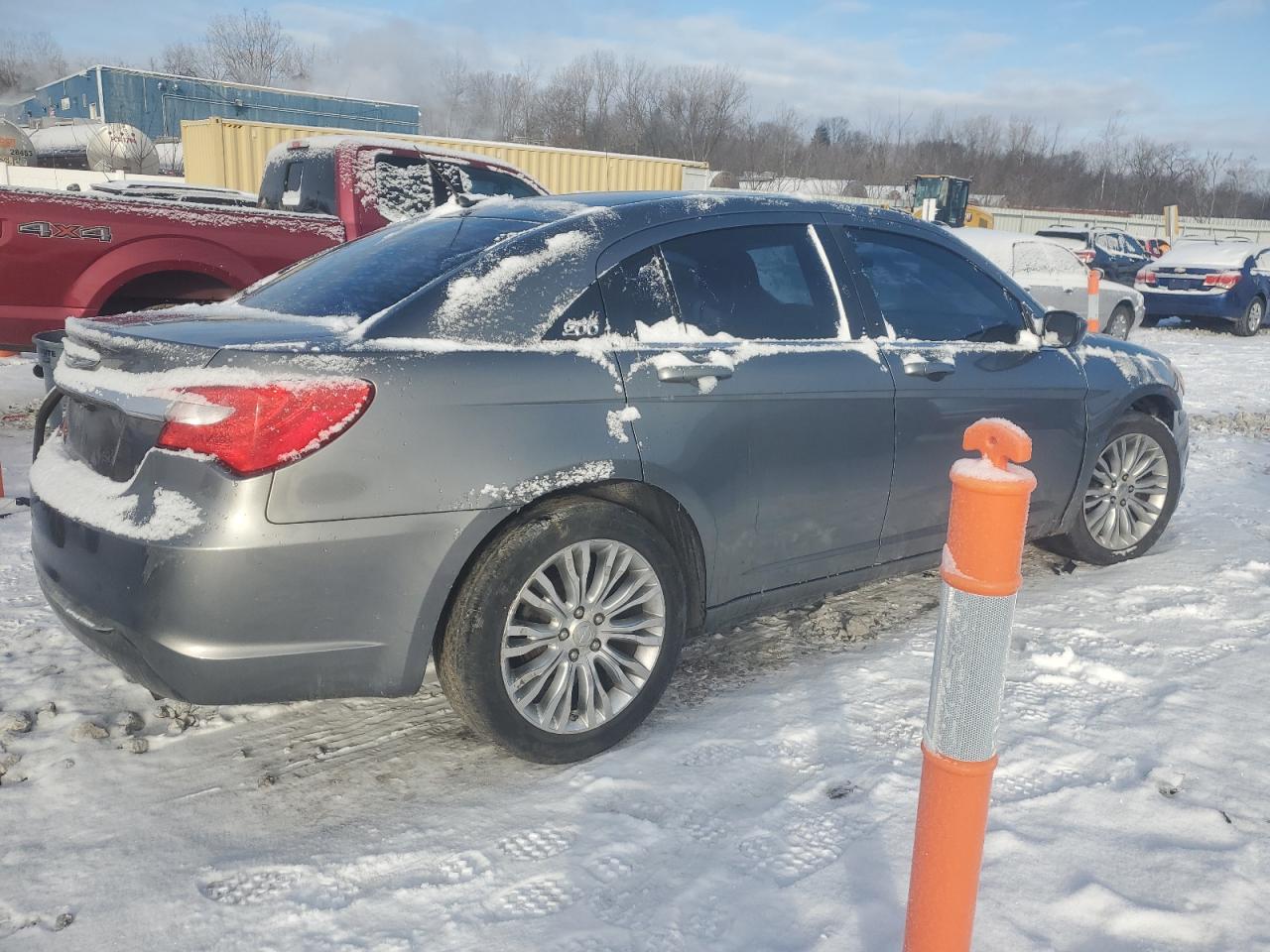 2012 Chrysler 200 - Image 3