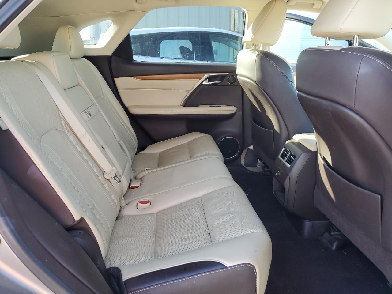 2017 Lexus RX - Image 11