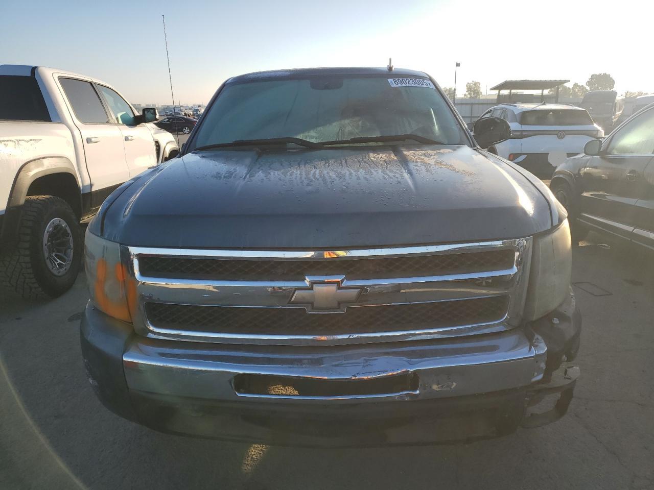 2010 Chevrolet Silverado - Image 5